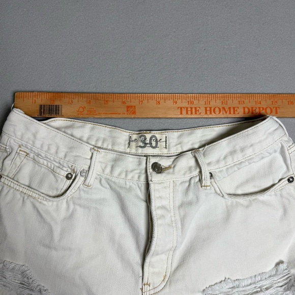 We the Free Shorts FP Movement Button Fly Denim Raw Hem Jean Beige White size 30 - Picture 8 of 8